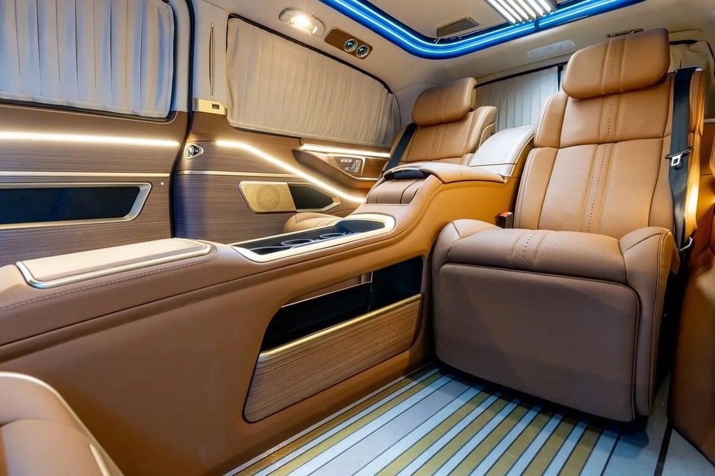 nâng cấp nội thấp limousin cho V class 