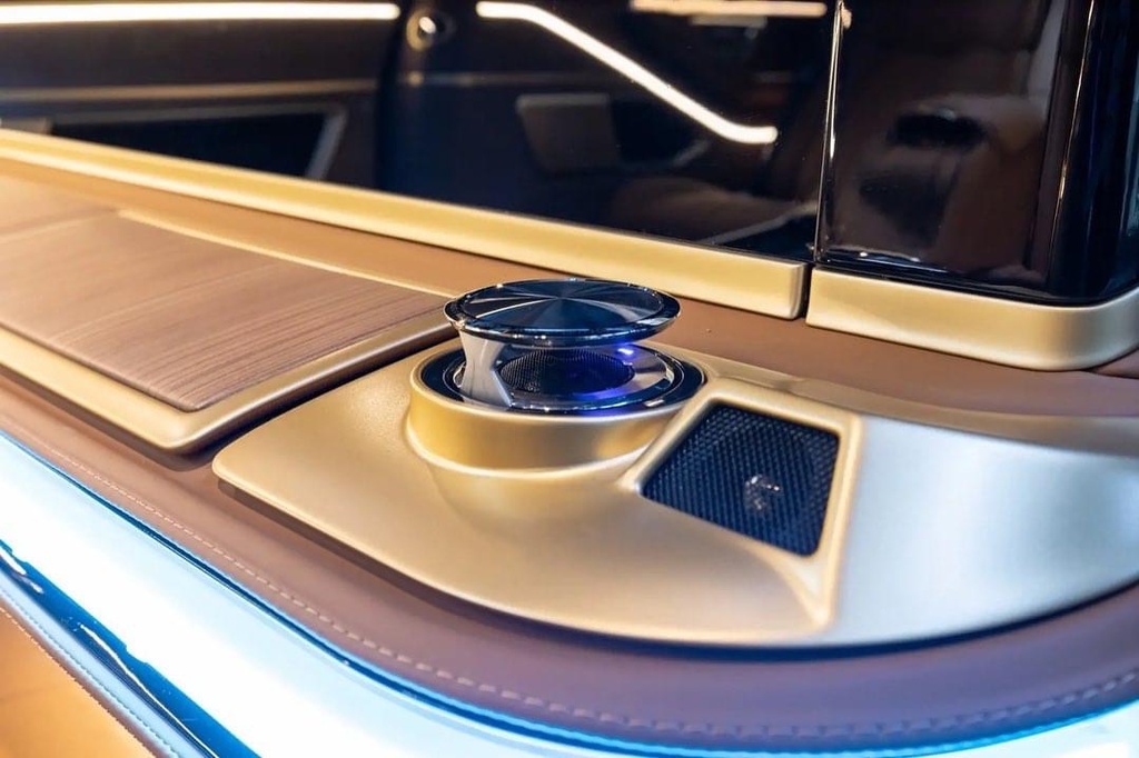 nâng cấp nội thấp limousin cho V class 