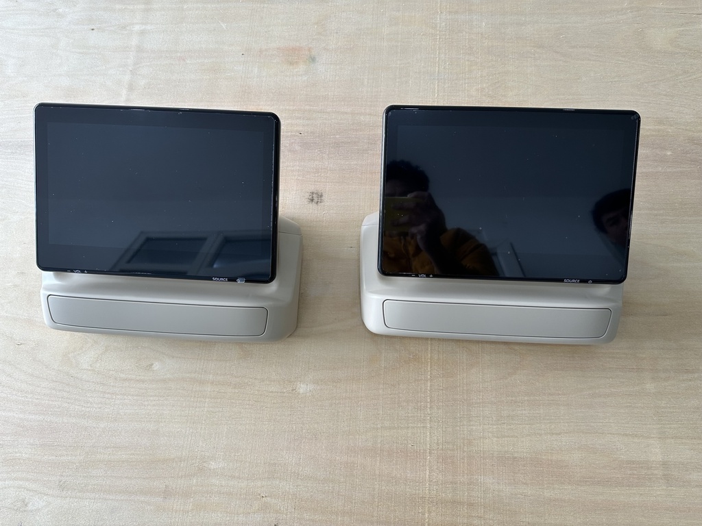 Màn hình gối androi Lc300 kem/đen 