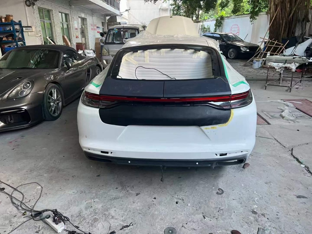 Bodykit nâng đời porsche panamera 970