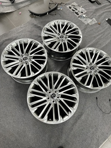 Mâm 20 inch chính hãng likenew cho RX350/Rx200t 2016-2022