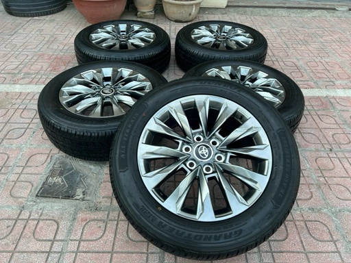 Mâm 20 inch Trung Đông chính hãng cho LC300
